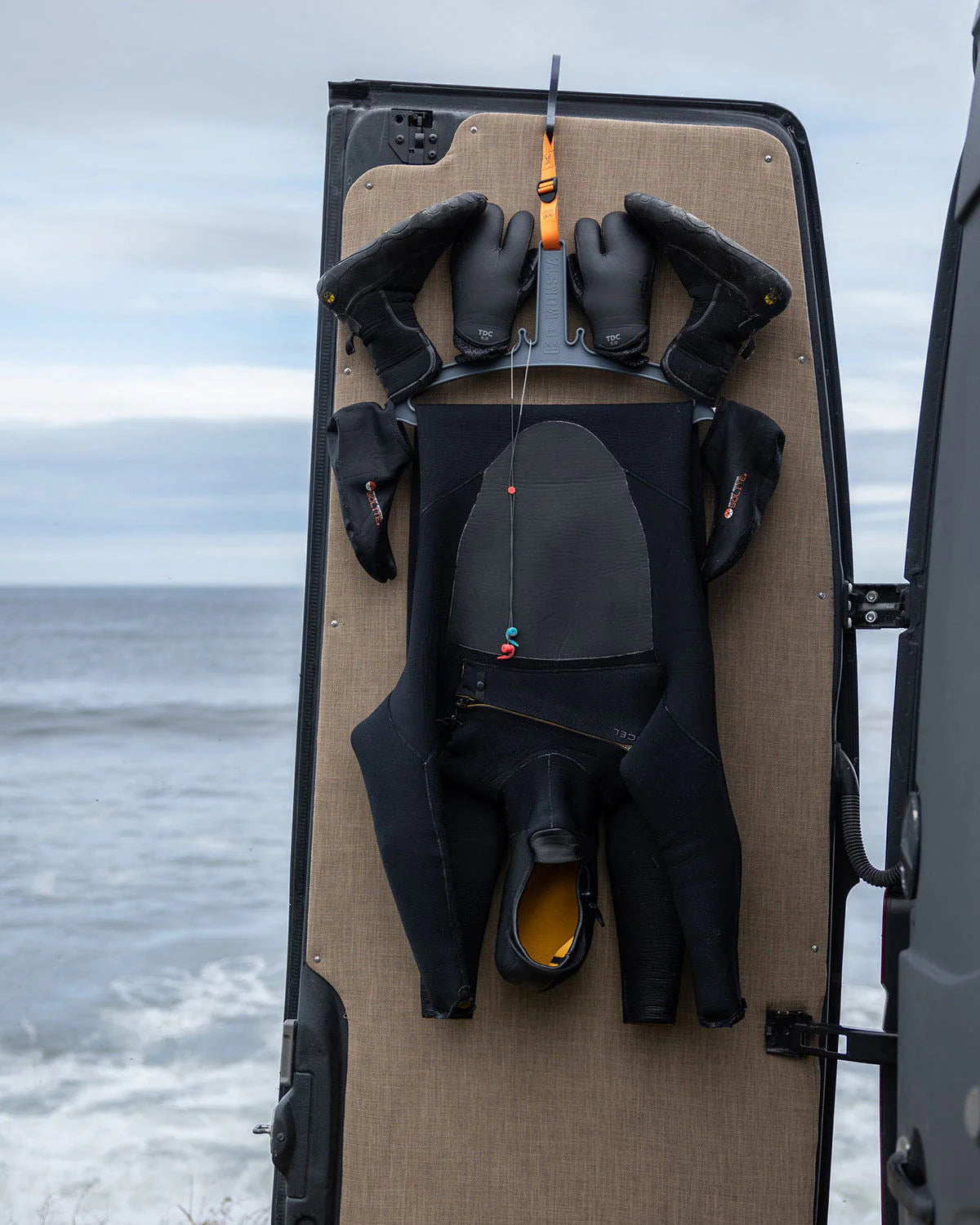 C-Monsta Wetsuit Hanger V2