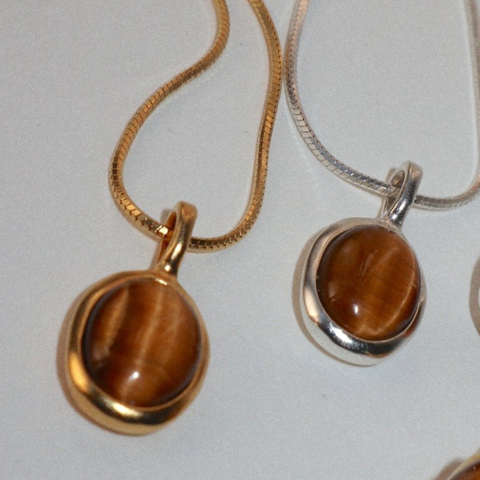 Lines & Current Tigers Eye Necklace